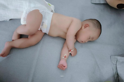 云浮宝宝发烧可以喝牛奶吗